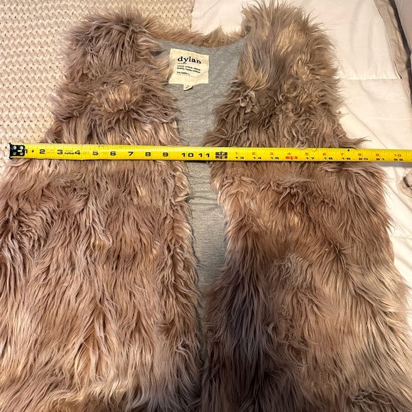 Dylan Faux Fur Vest - Picture 11 of 11